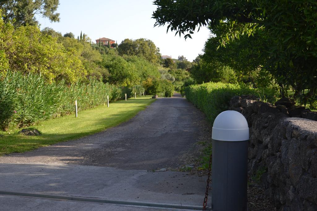 Fiore Dell'Etna Appartement Santa Venerina Buitenkant foto