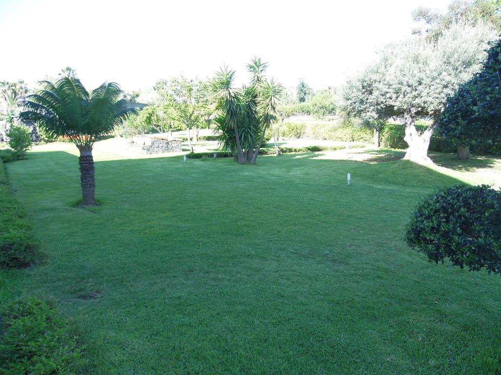 Fiore Dell'Etna Appartement Santa Venerina Buitenkant foto